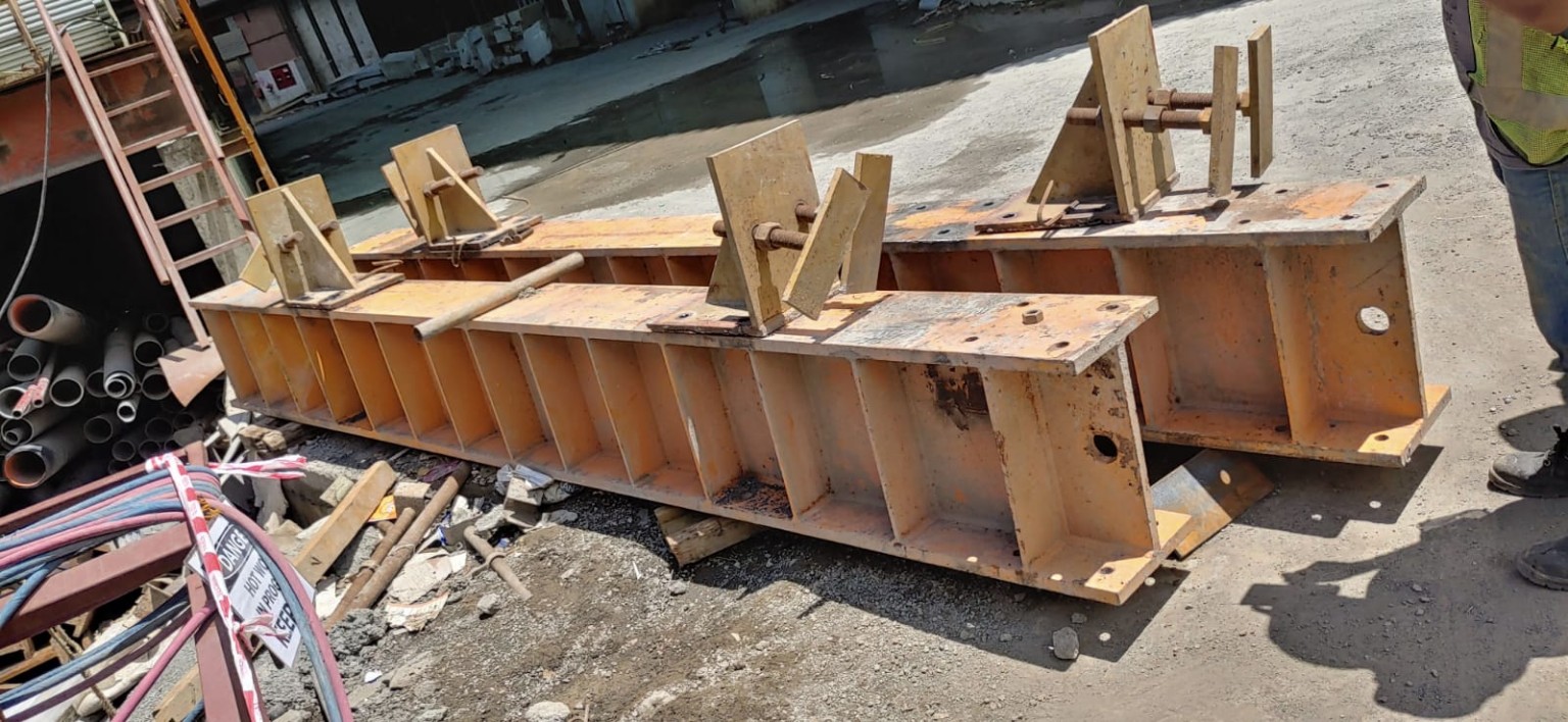 Heavy fabricated steel beam assembly