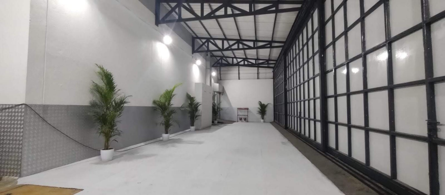 Completed industrial steel structure and roofing